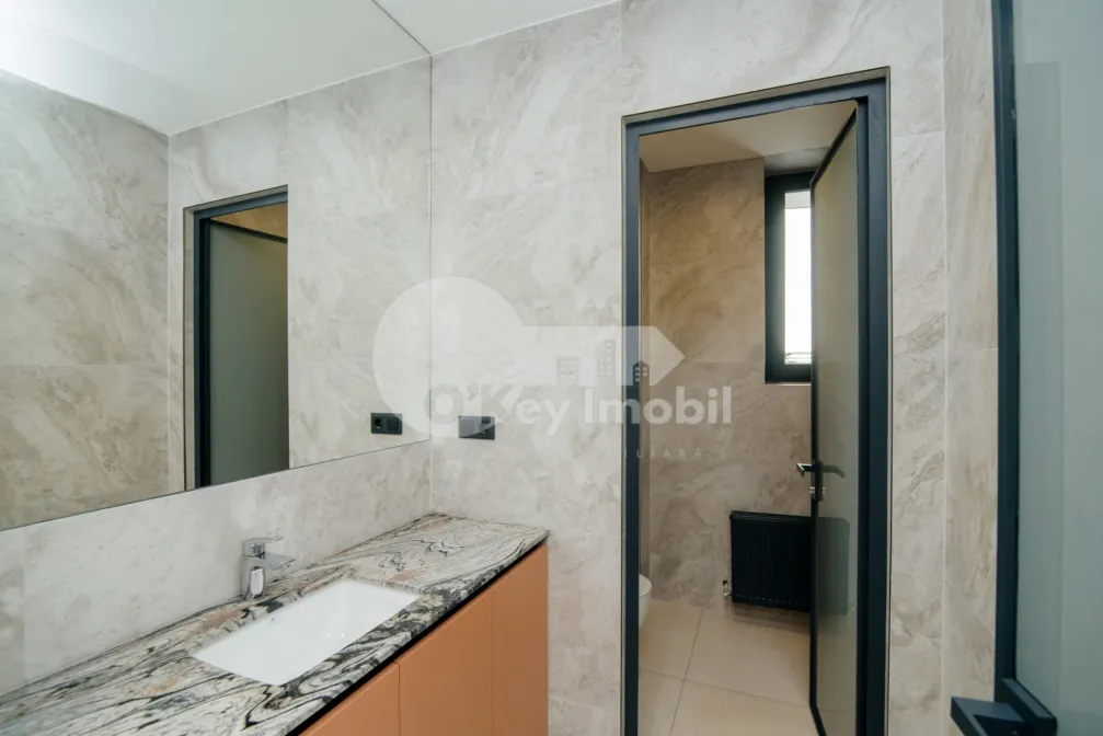 Офис, Буюканы, ПАРИС