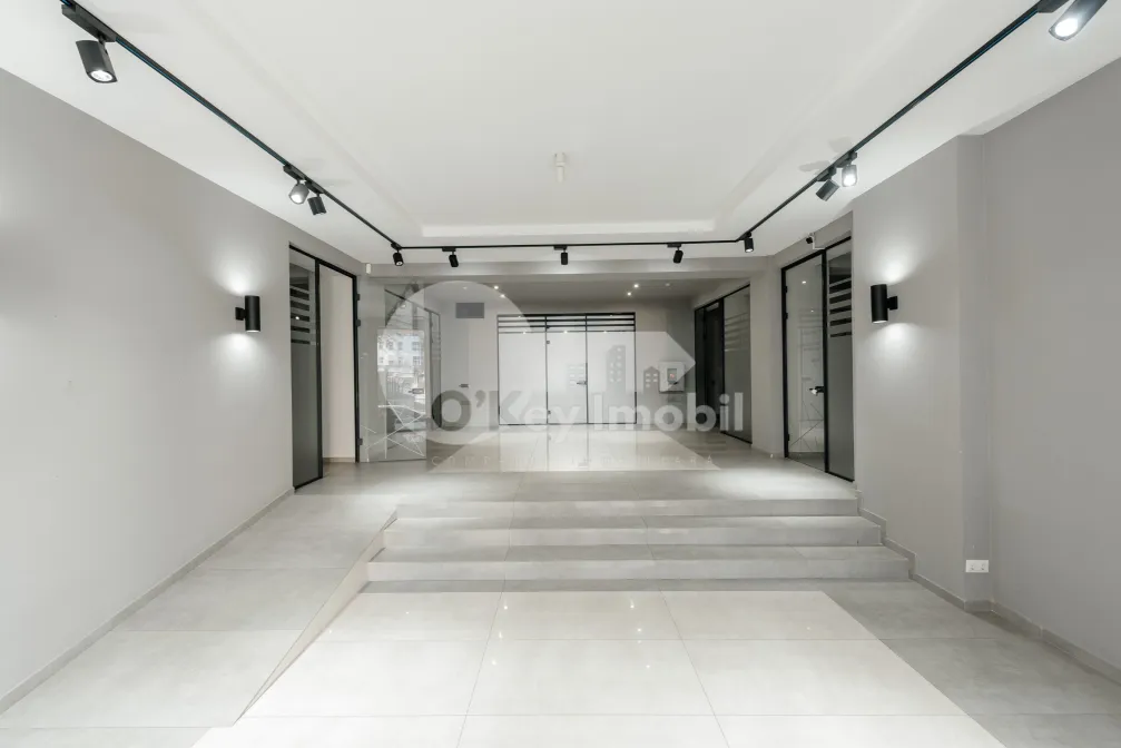 Комм. помещение, Центр, М. ВАРЛААМ