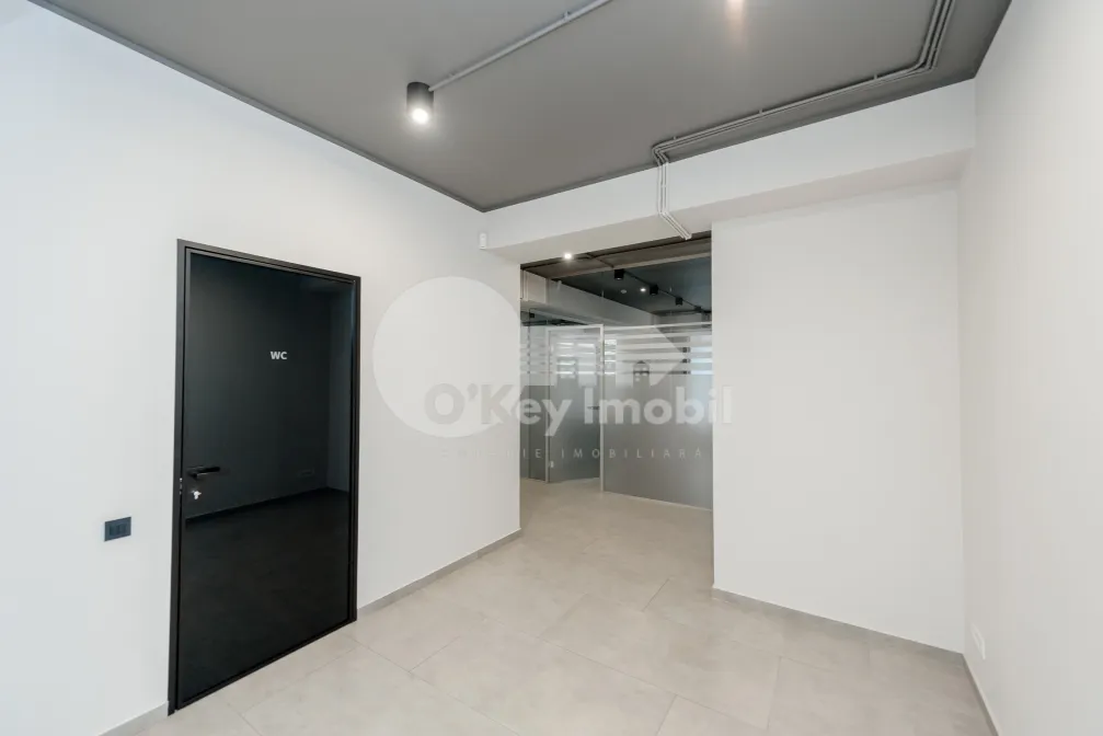 Комм. помещение, Центр, М. ВАРЛААМ