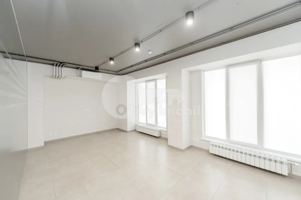 Комм. помещение, Центр, М. ВАРЛААМ