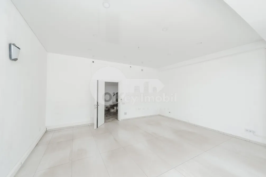 Офис, Центр, КОЛУМНА