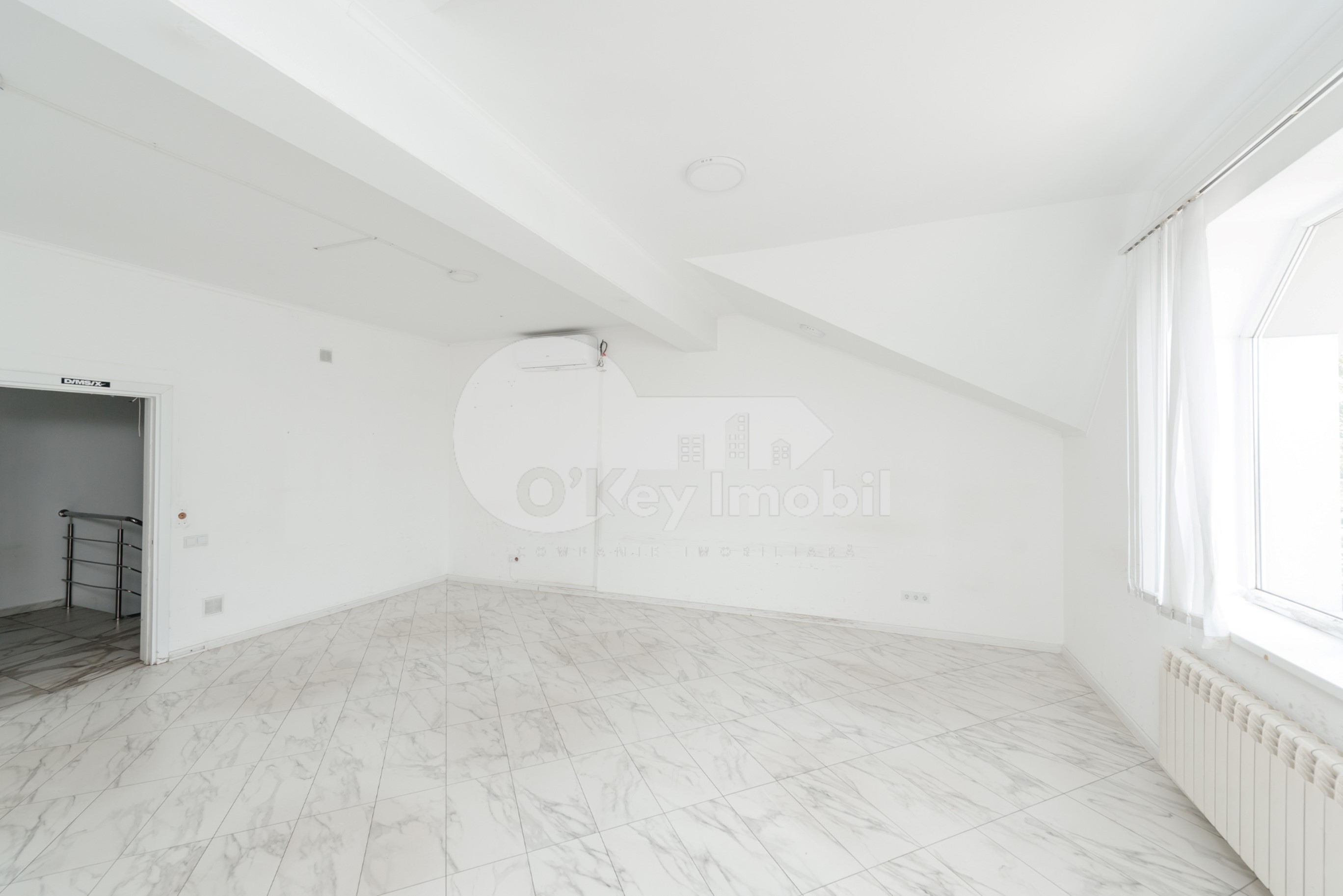 Oficiu, Centru, COLUMNA