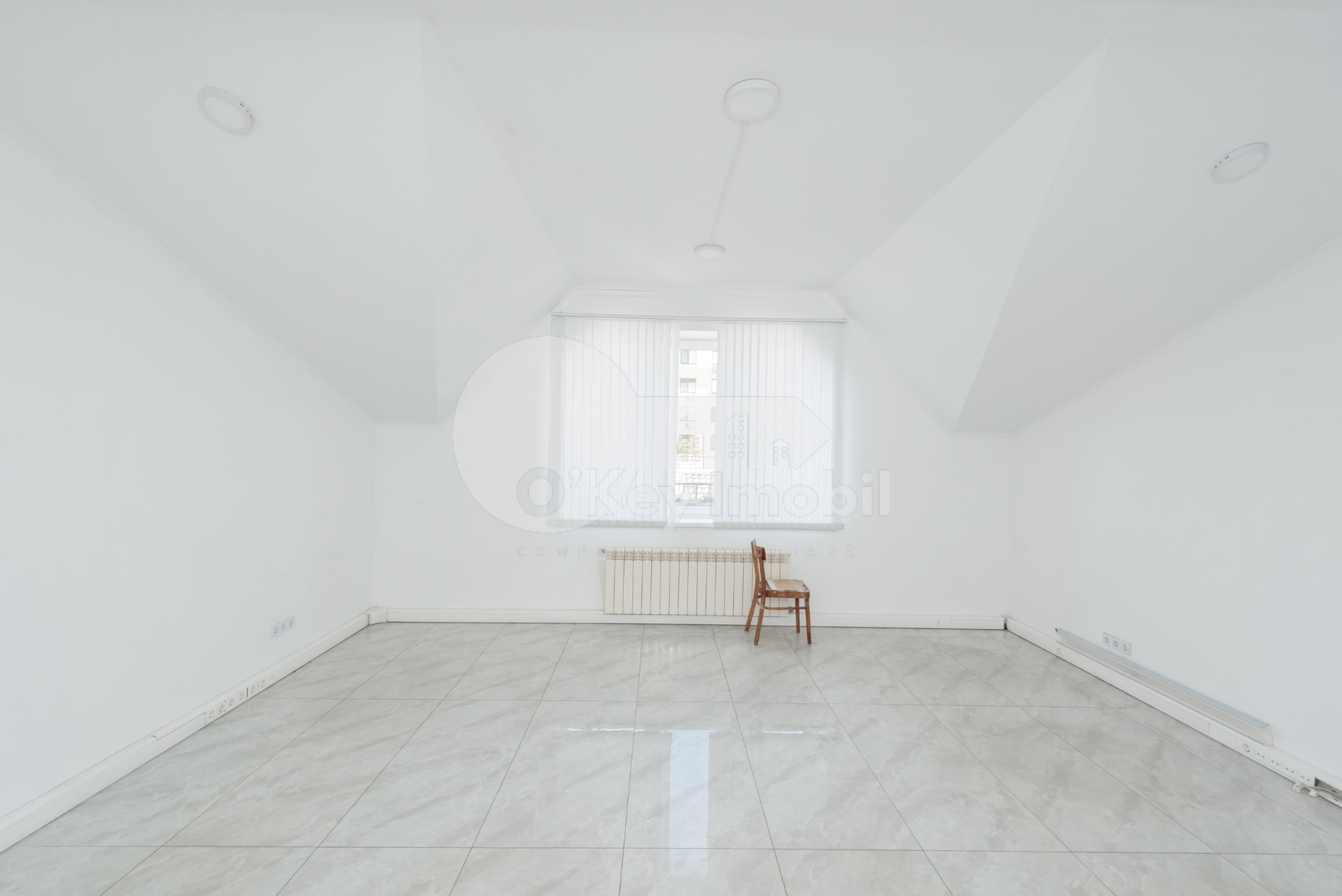 Oficiu, Centru, COLUMNA