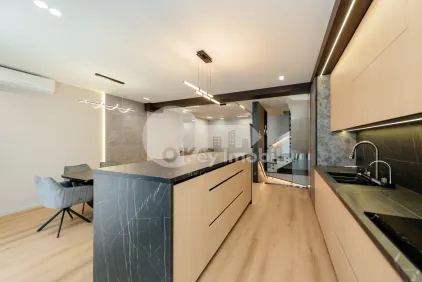 Таунхаус, ДУРЛЕШТЫ