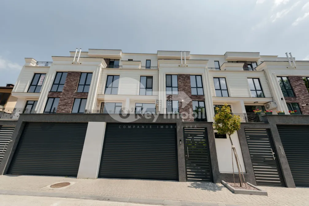 Таунхаус, ДУРЛЕШТЫ