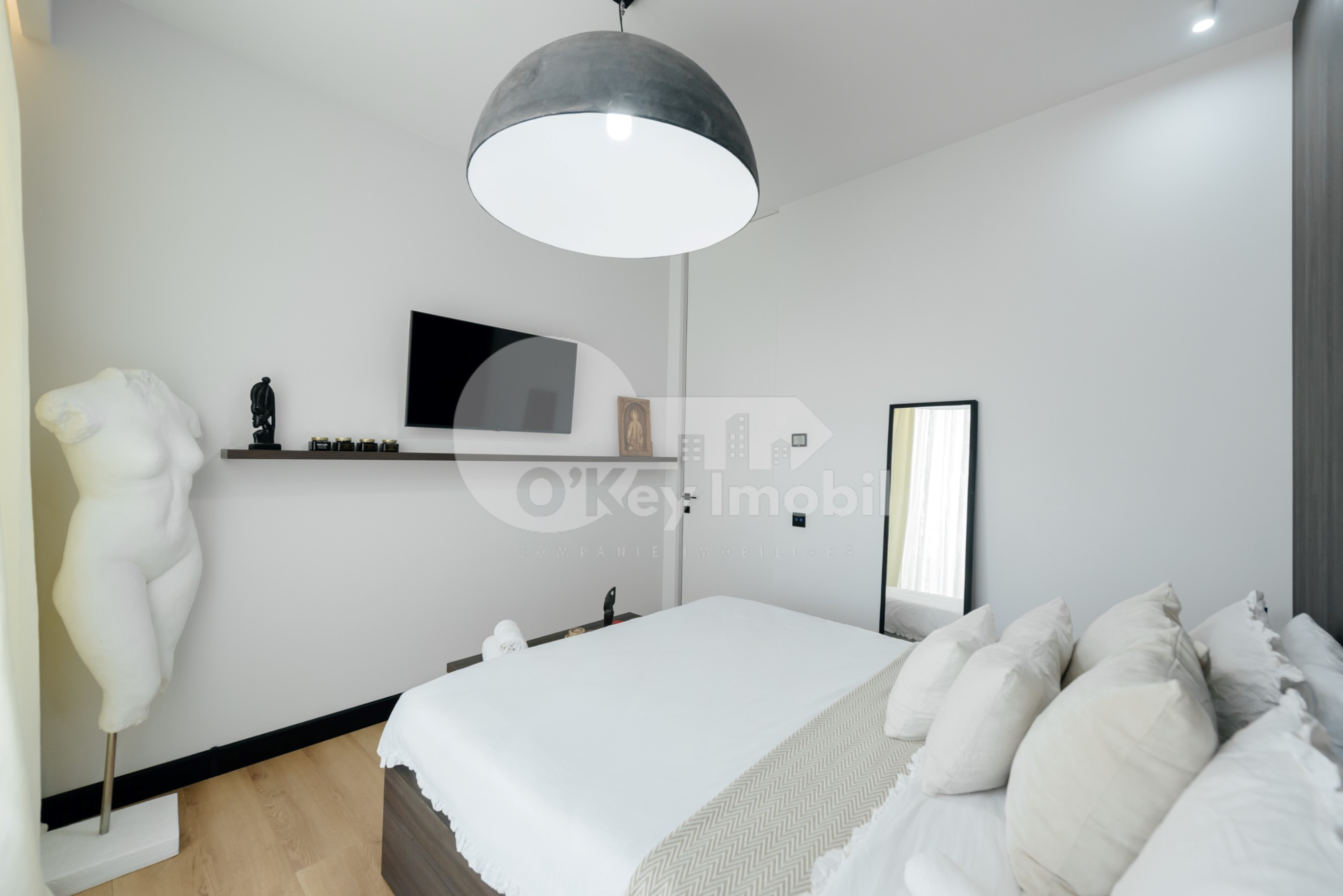 Penthouse, Ciocana, MIRCEA CEL BĂTRÂN