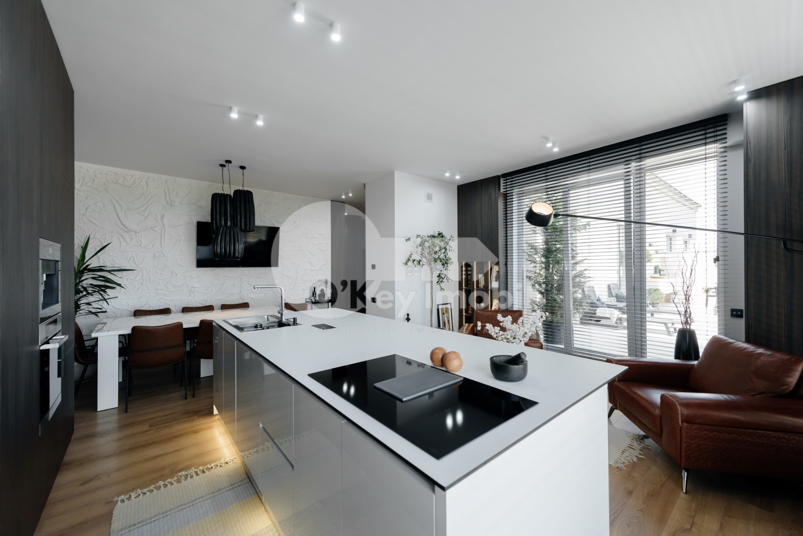 Penthouse, Ciocana, MIRCEA CEL BĂTRÂN