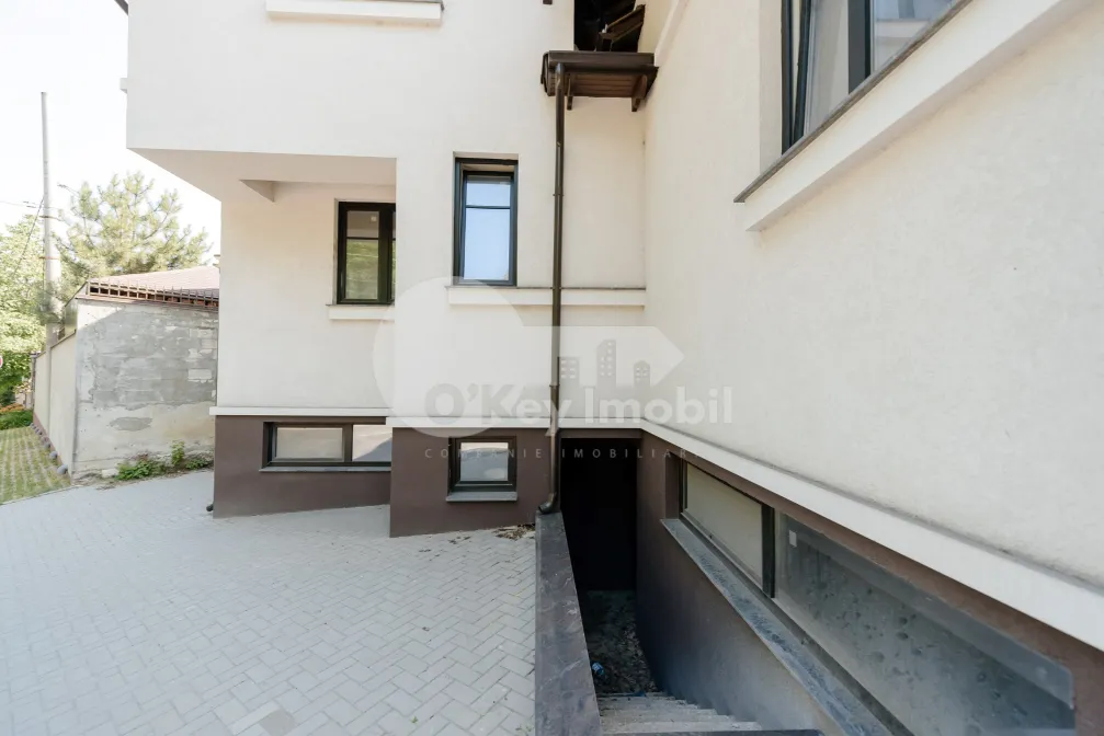 Комм. помещение, Центр, АЛЕКСАНДРУ ЛЭПУШНЯНУ