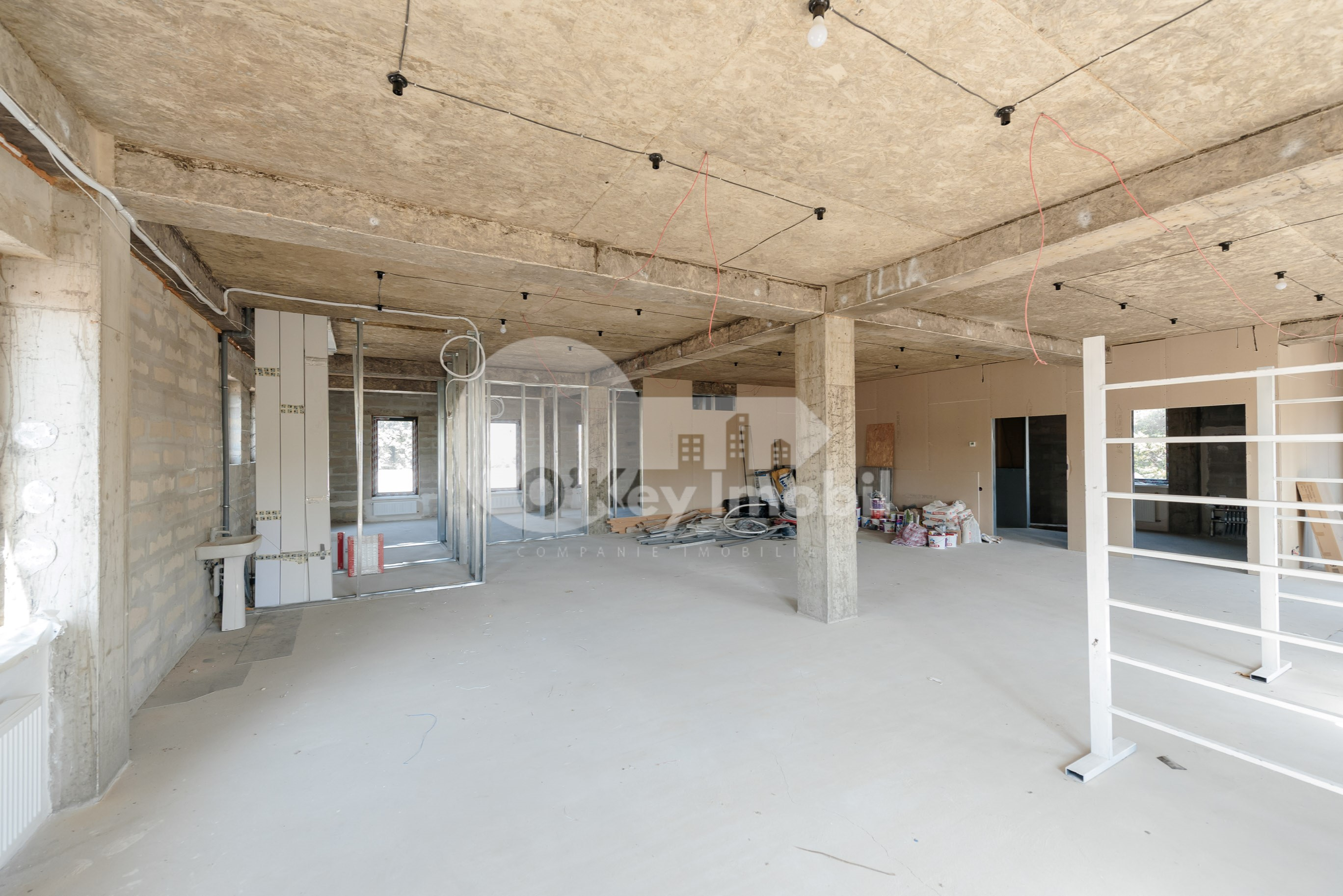 Oficiu, Centru, BĂLĂNESCU