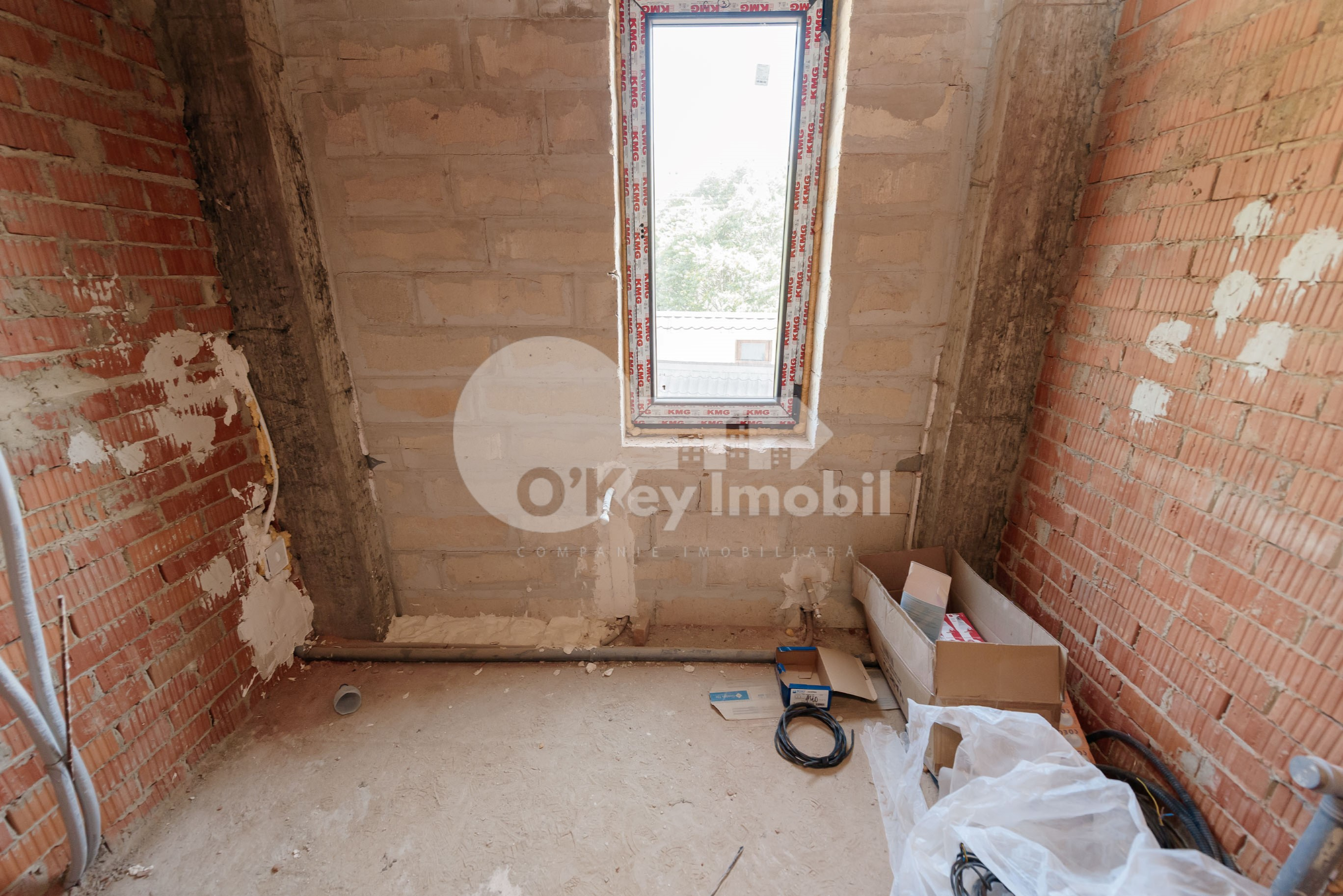 Oficiu, Centru, BĂLĂNESCU