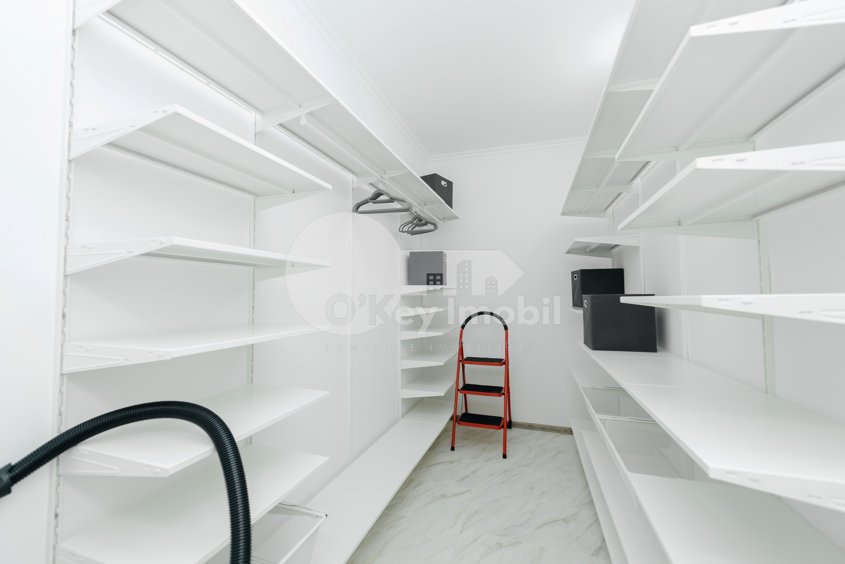 Apartament, Buiucani, VASILE STROESCU