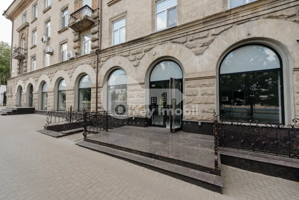 Комм. помещение, Центр, ШТЕФАН ЧЕЛ МАРЕ