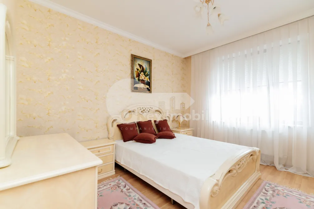 Oficiu, Centru, DÎMBULUI