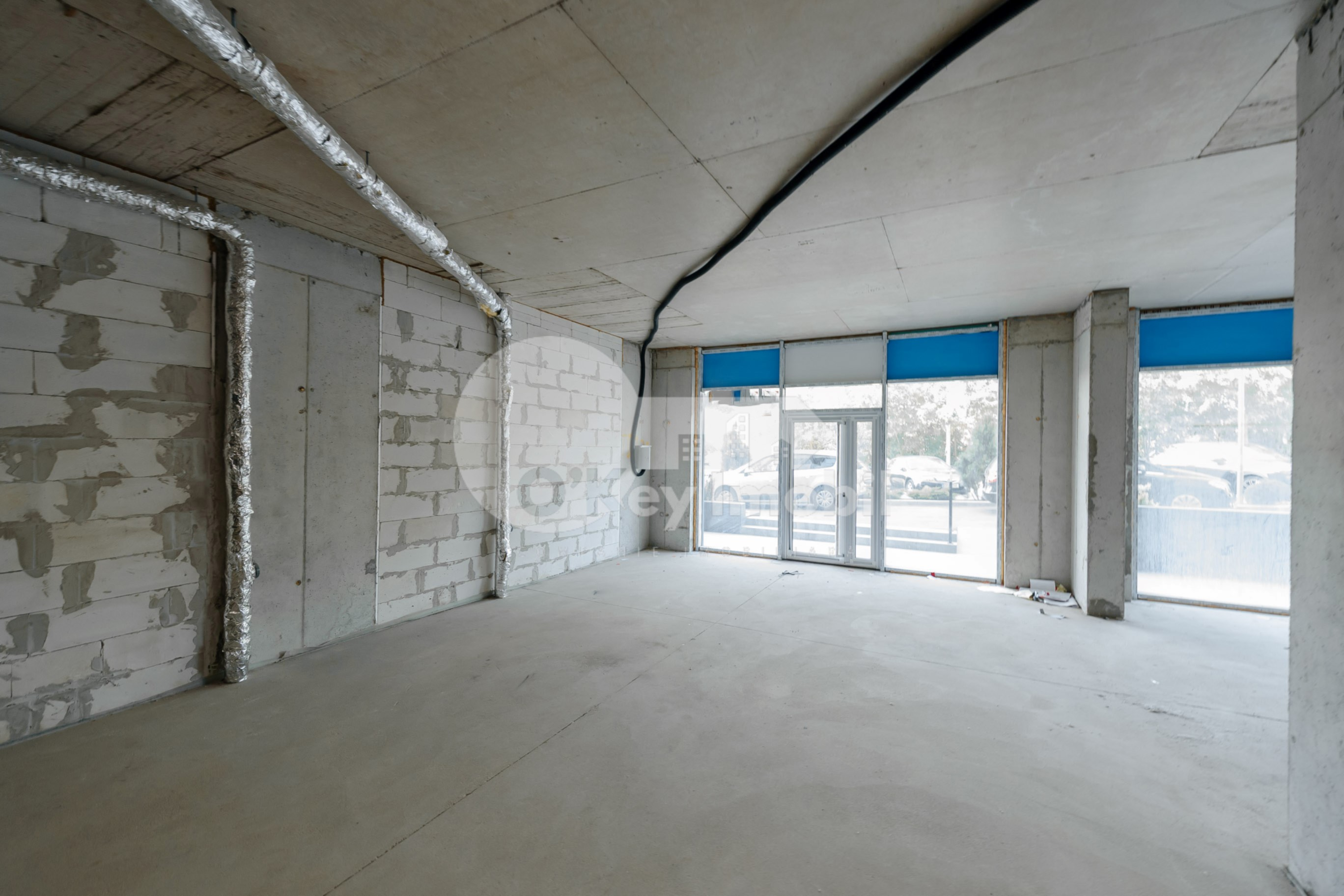 Spațiu comercial, DUMBRAVA