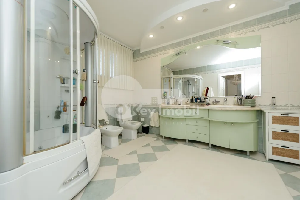 Комм. помещение, ТОГАТИН