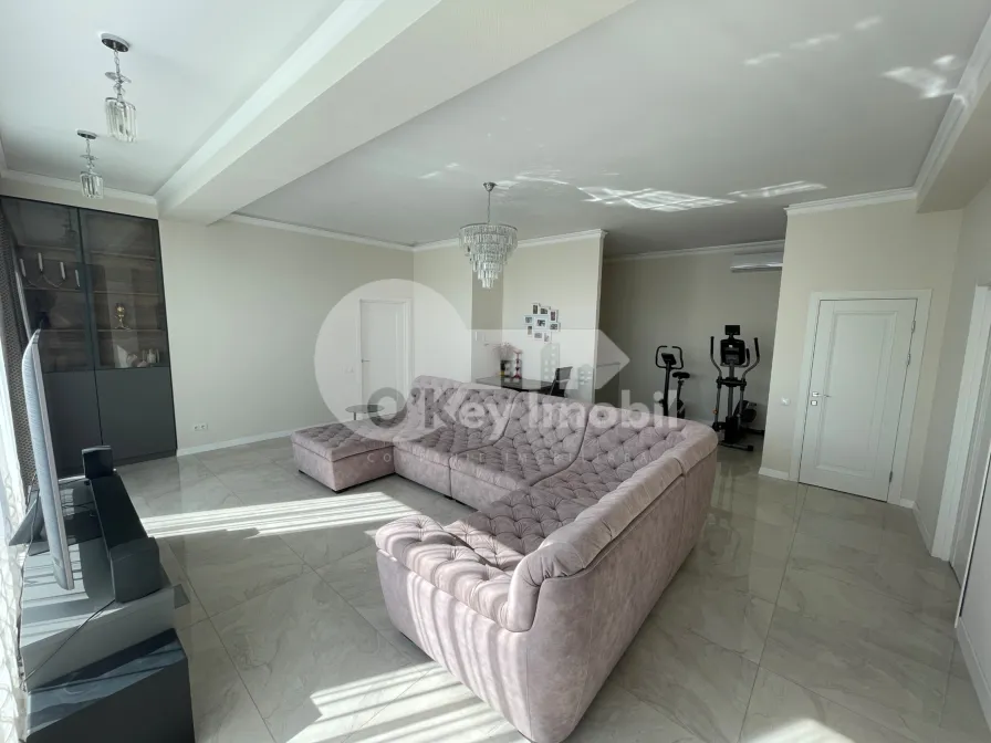 Пентхаус, Ботаника, БУРЕБИСТА