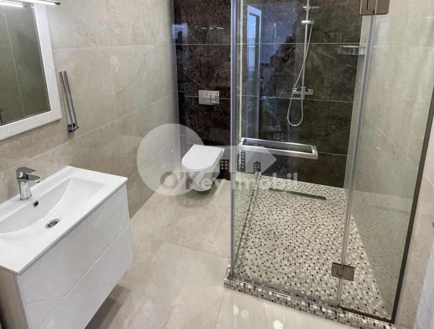 Пентхаус, Ботаника, БУРЕБИСТА