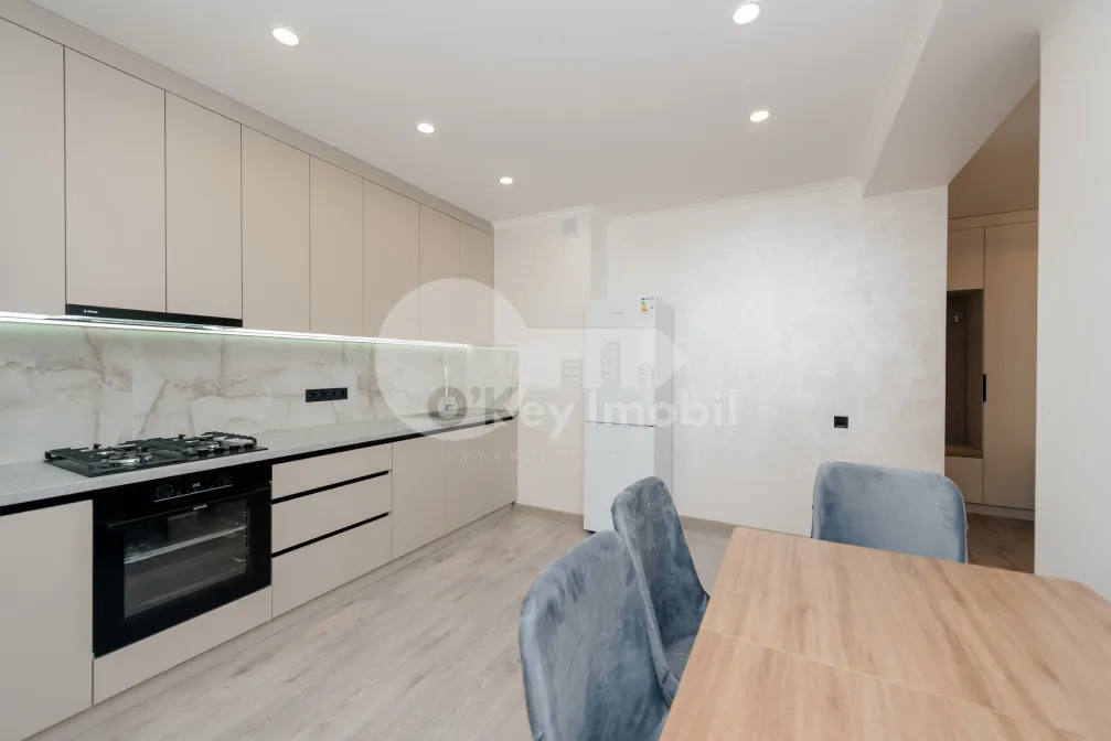 Квартира, ДУМБРАВА