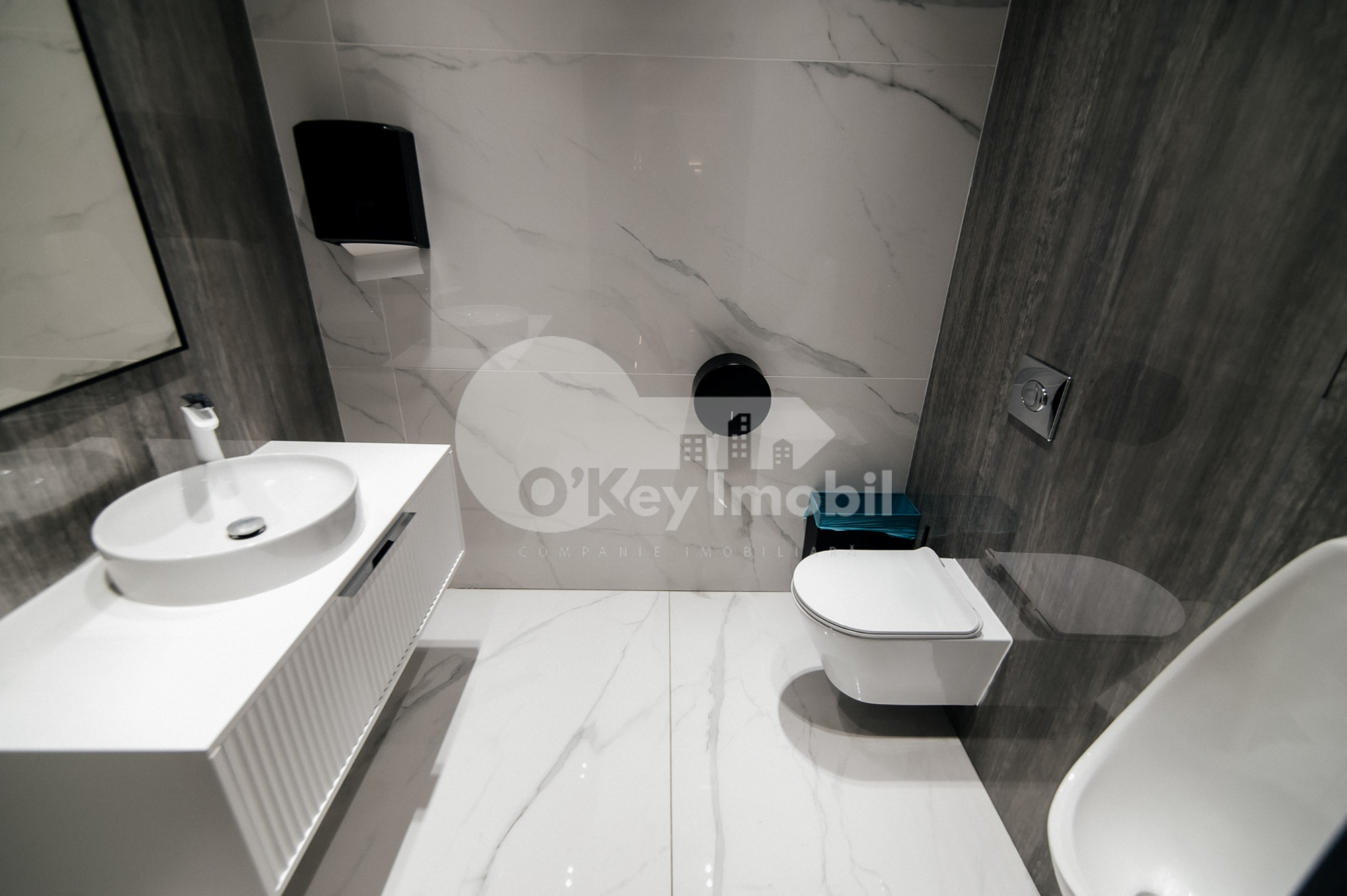 Oficiu, Centru, MIHAI EMINESCU