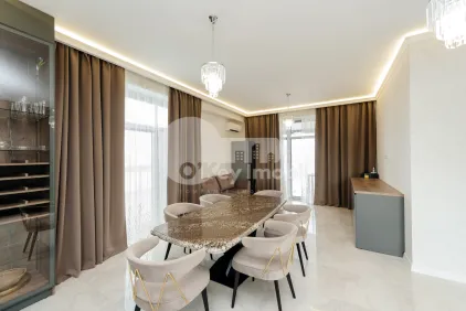 Пентхаус, Ботаника, БУРЕБИСТА