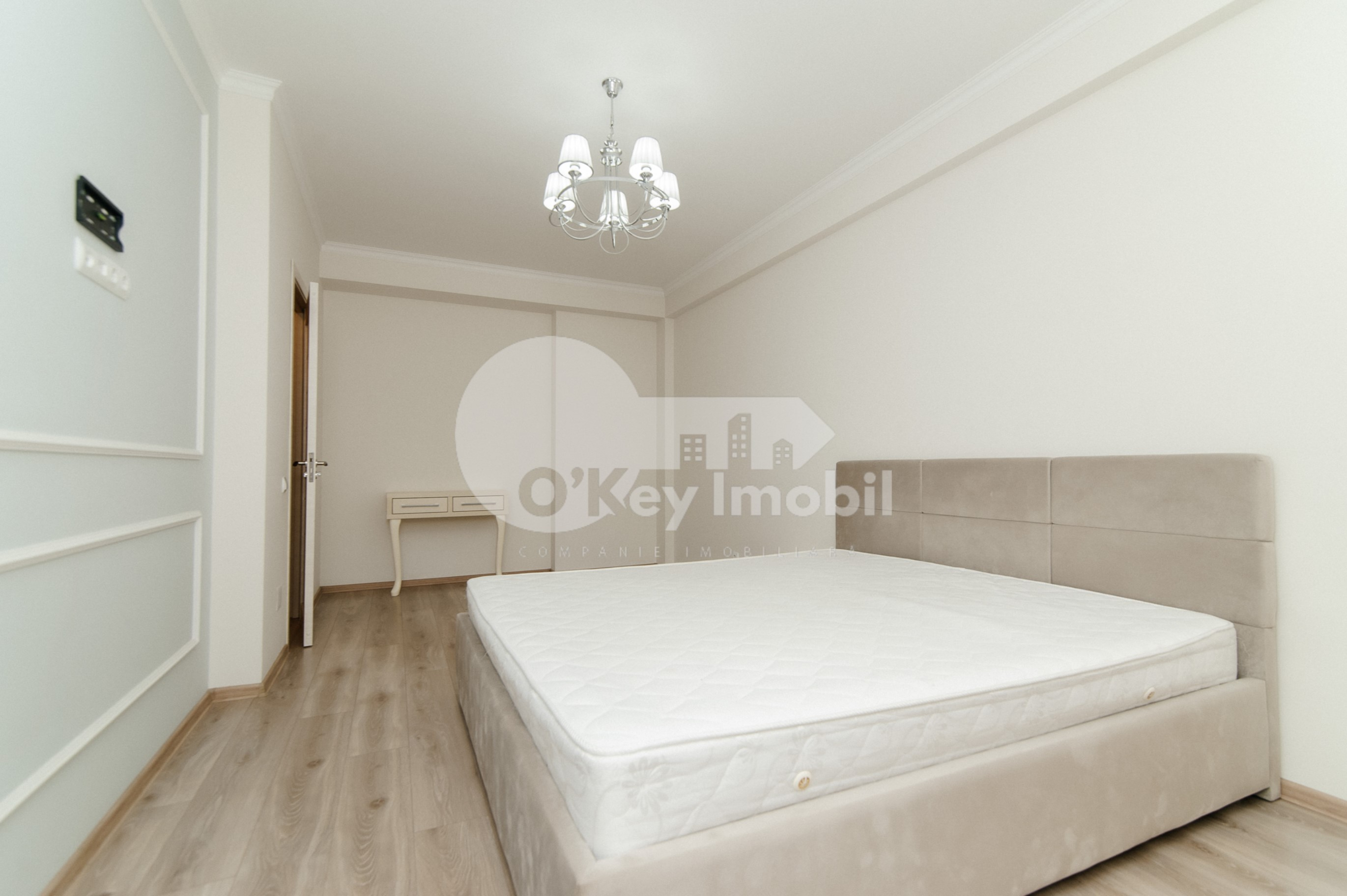 Apartament, Centru, MELESTIU