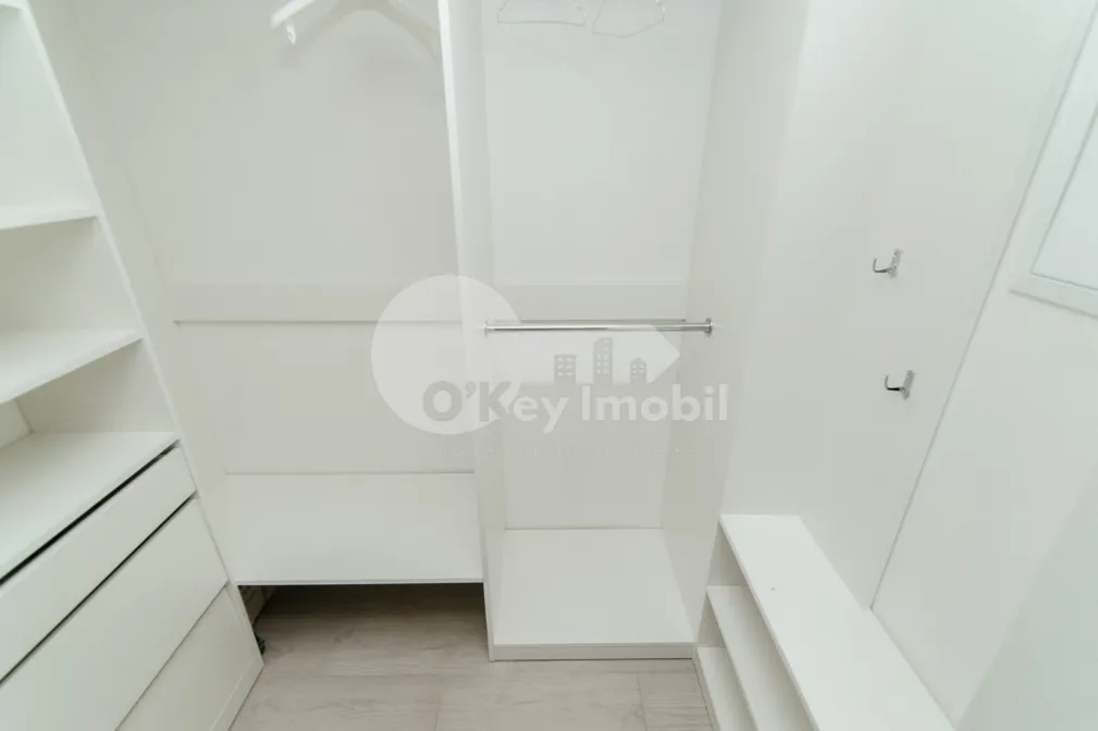 Apartament, Centru, MELESTIU