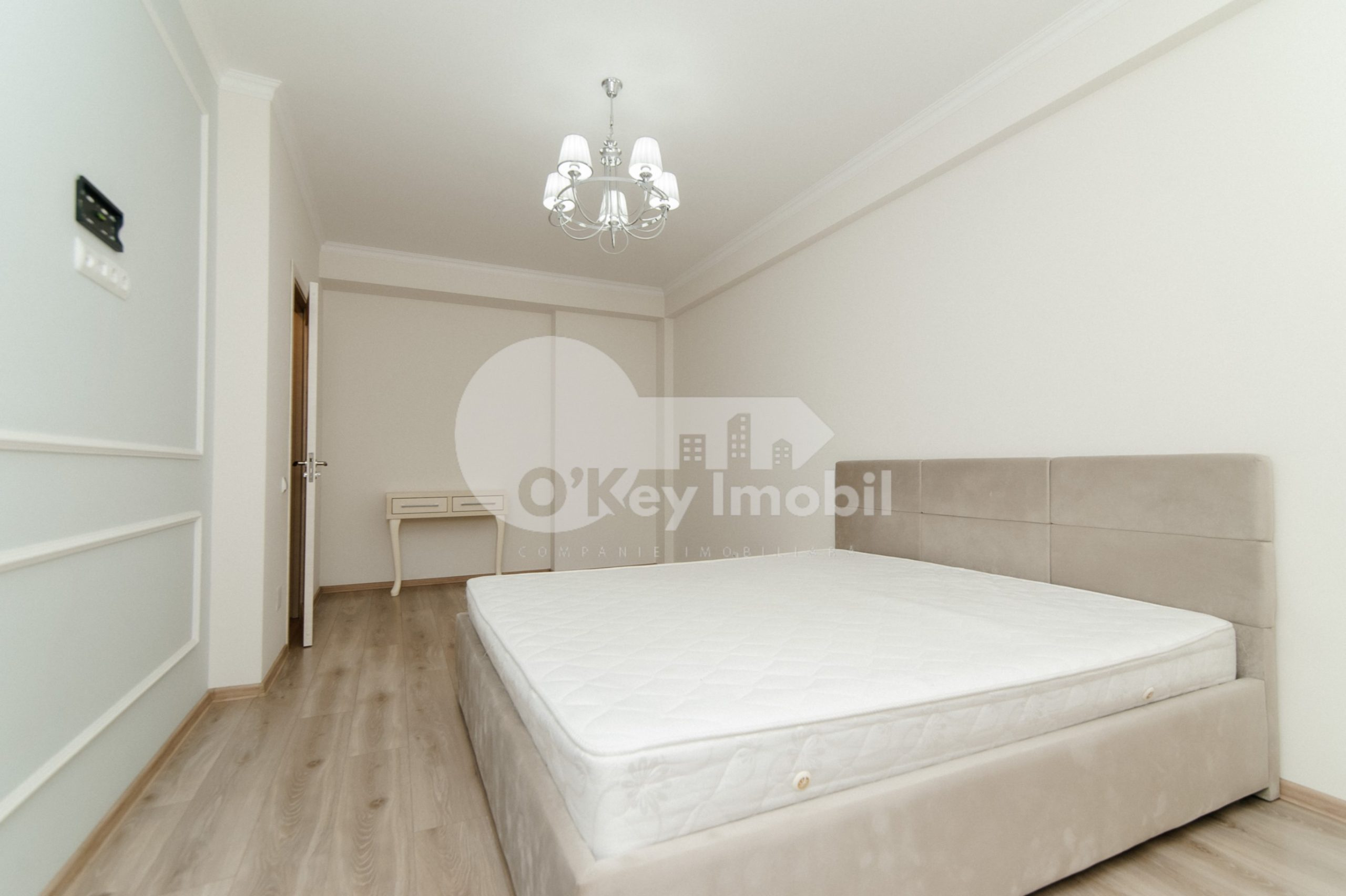 Apartament, Centru, MELESTIU