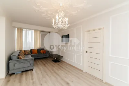 Apartament, Centru, MELESTIU