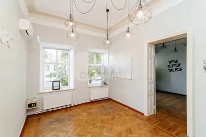 Офис, Центр, МИХАЙ ЕМИНЕСКУ