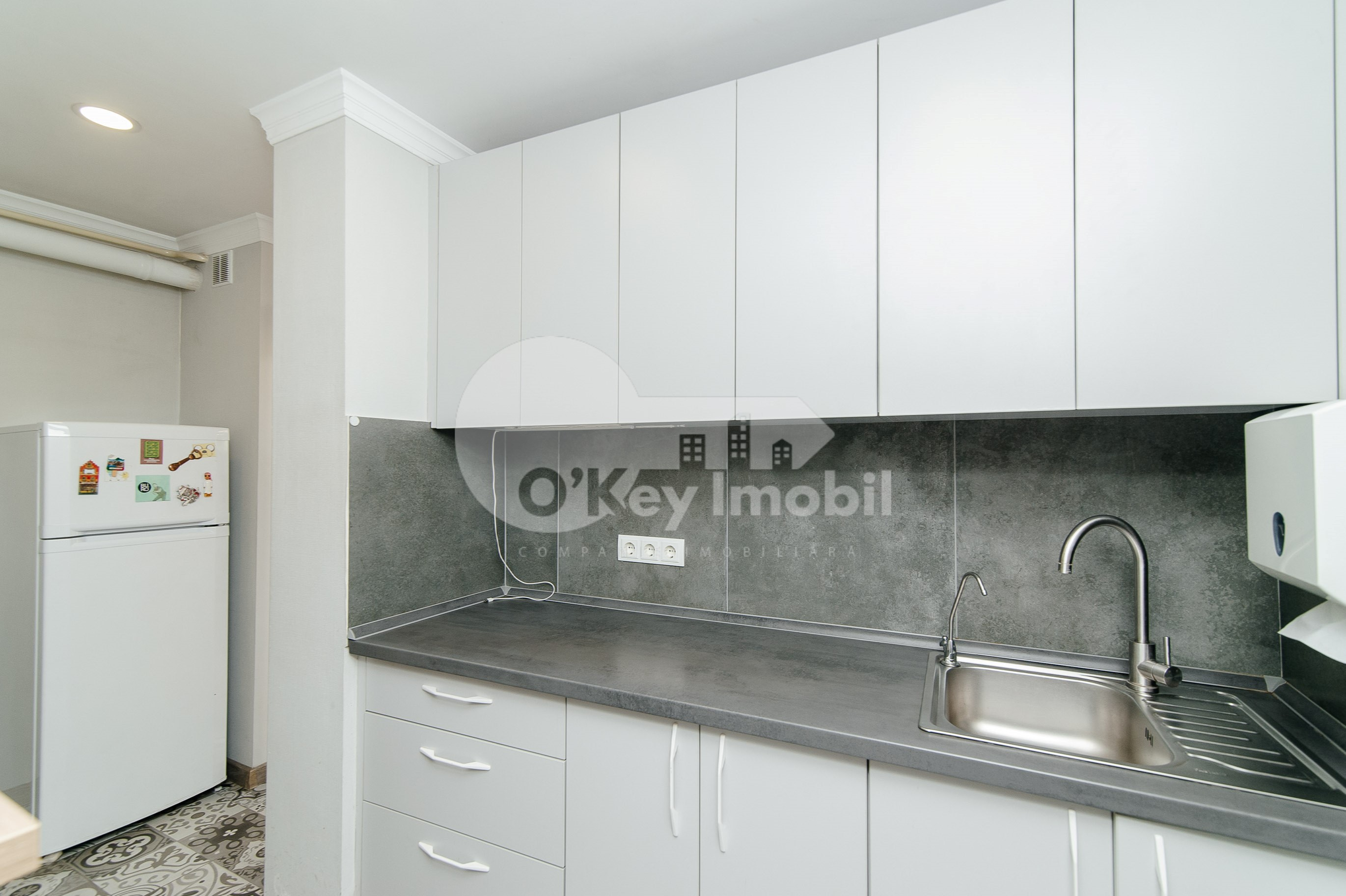 Oficiu, Centru, MIHAI EMINESCU