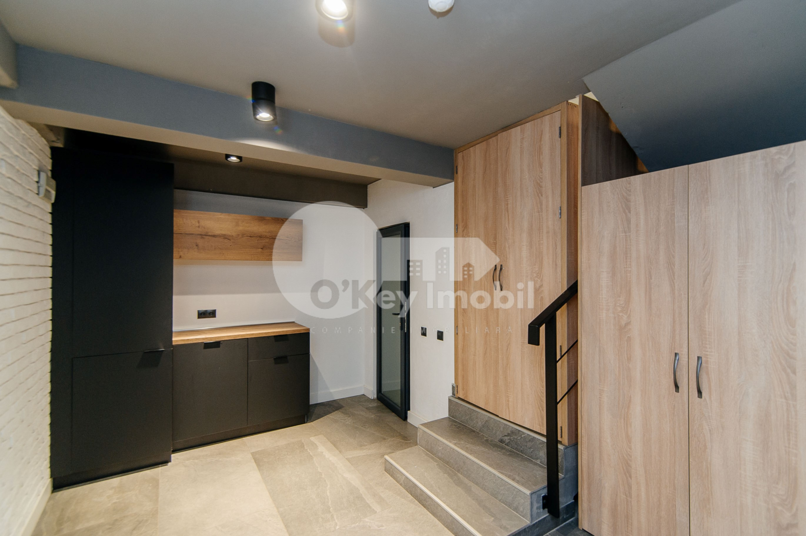 Oficiu, Centru, VLAICU PÂRCĂLAB