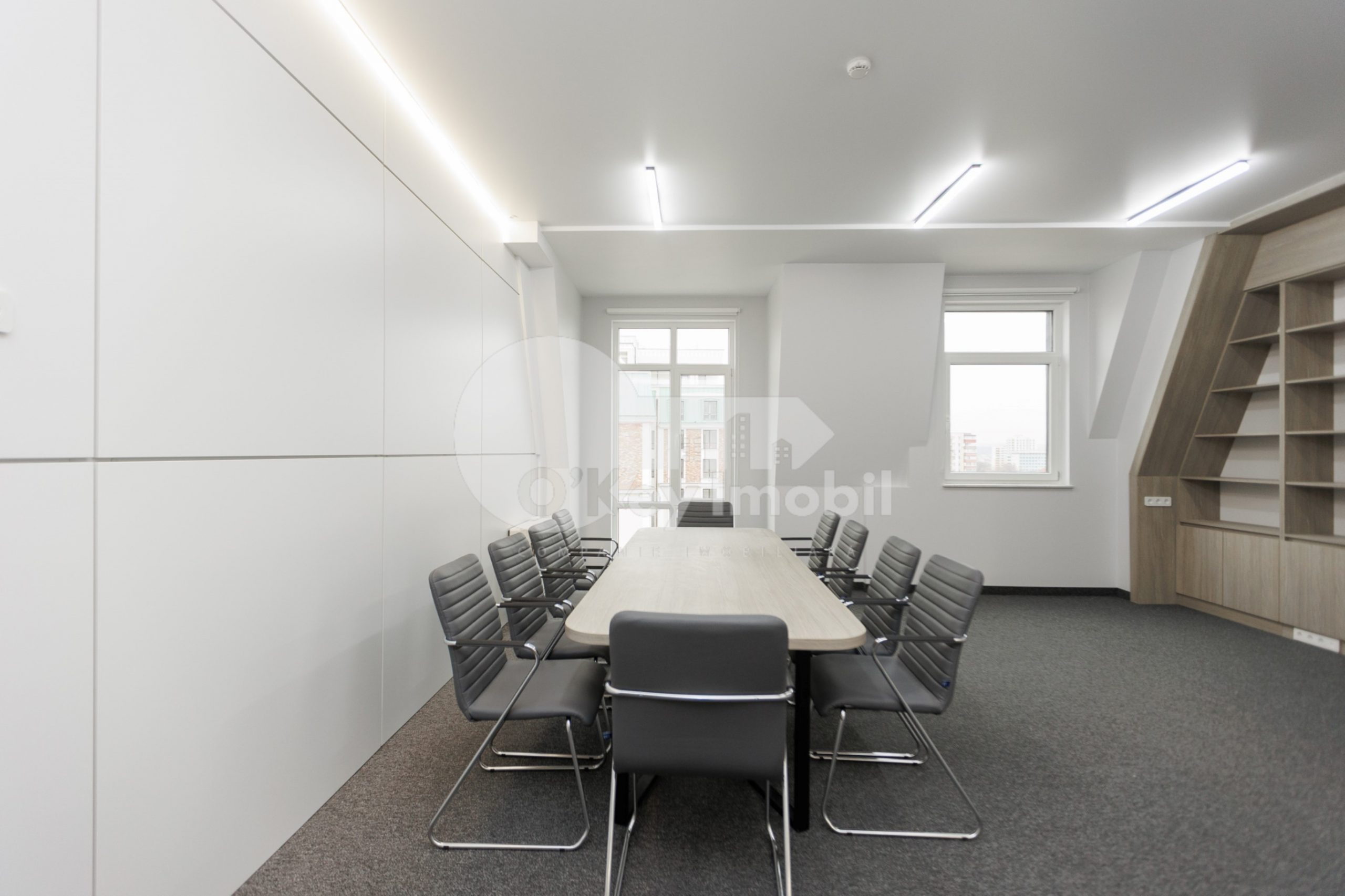 Oficiu, Centru, MIHAI EMINESCU