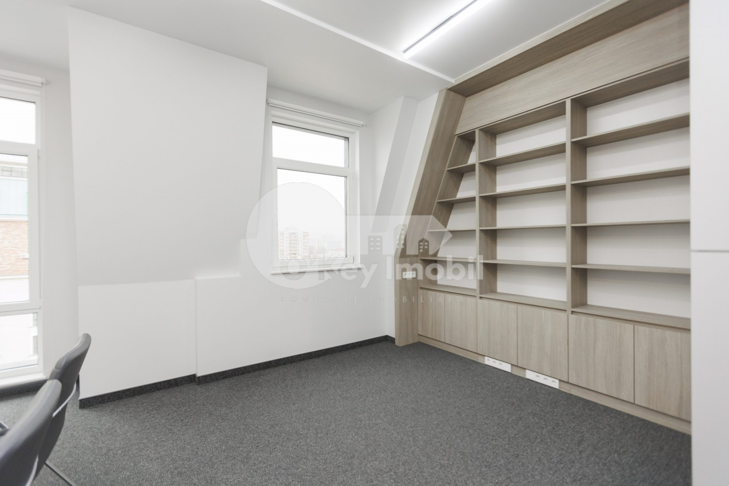 Oficiu, Centru, MIHAI EMINESCU