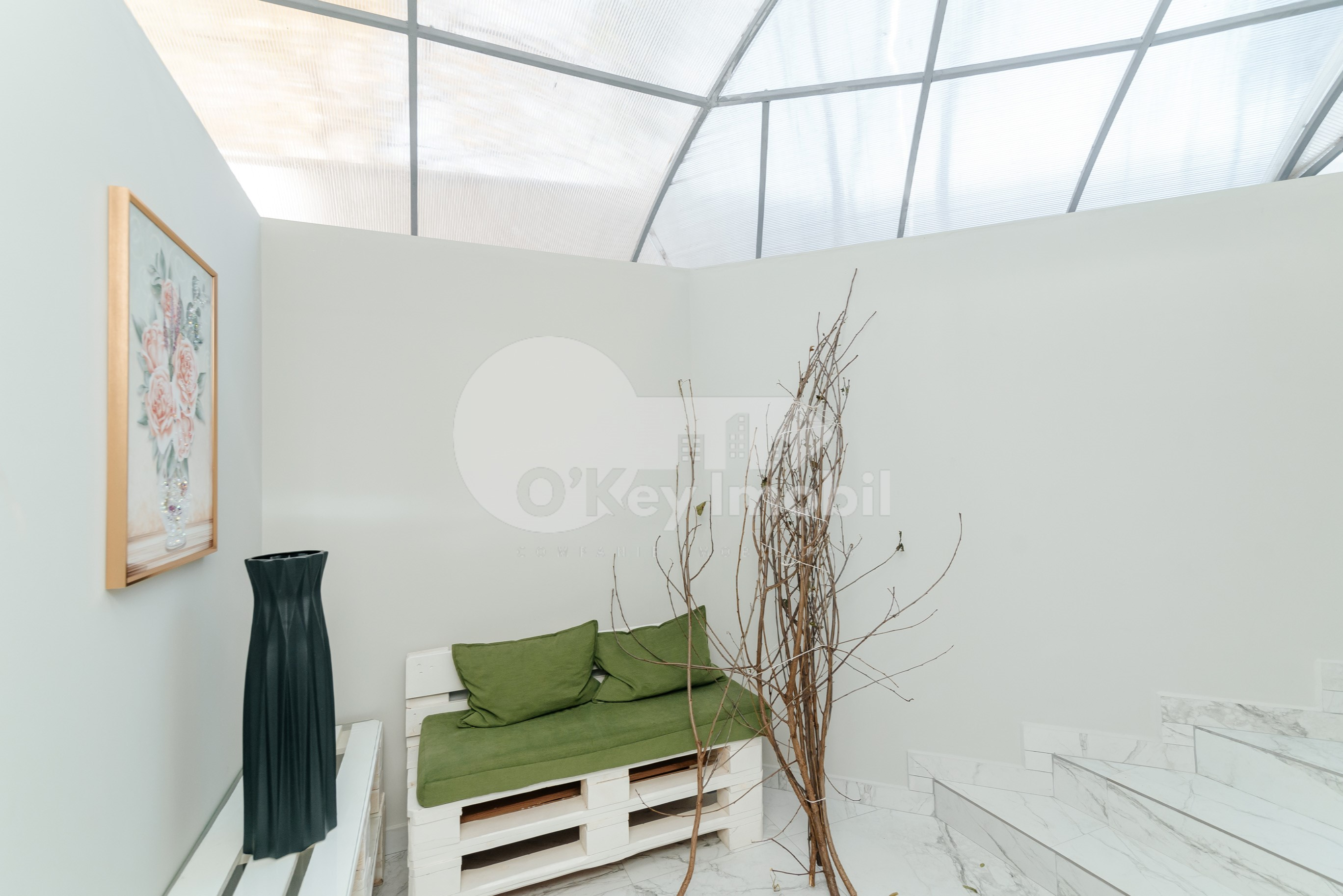 Oficiu, Centru, PETRU MOVILĂ