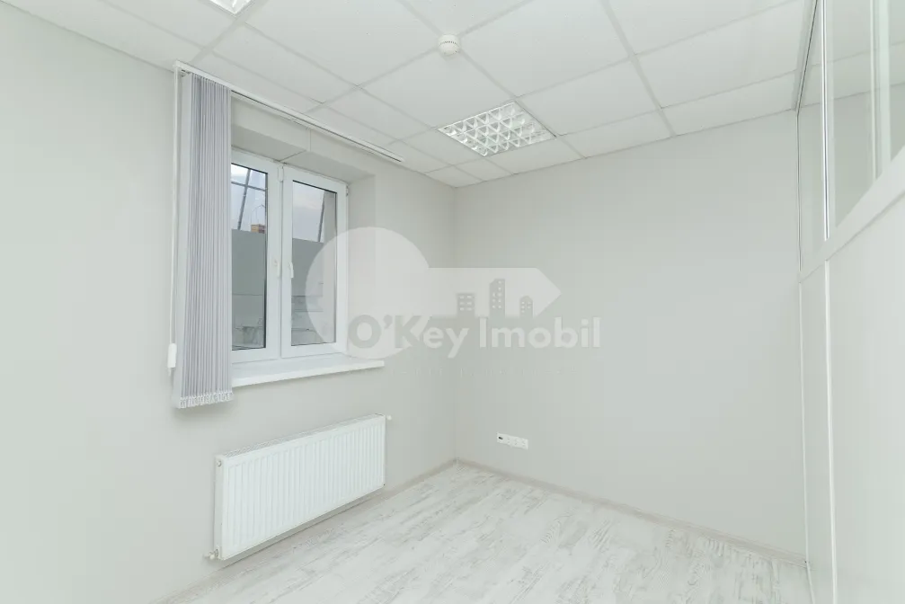 Офис, Центр, ПЕТРУ МОВИЛЭ