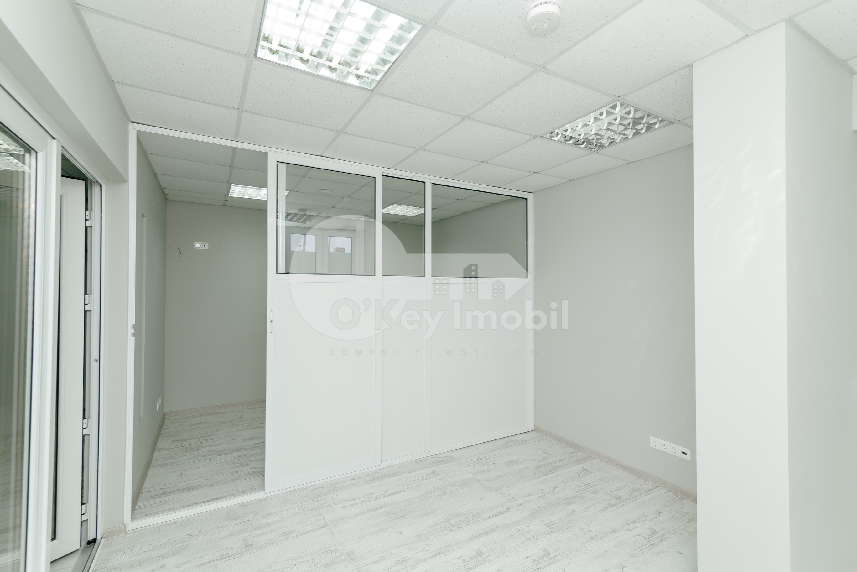 Oficiu, Centru, PETRU MOVILĂ