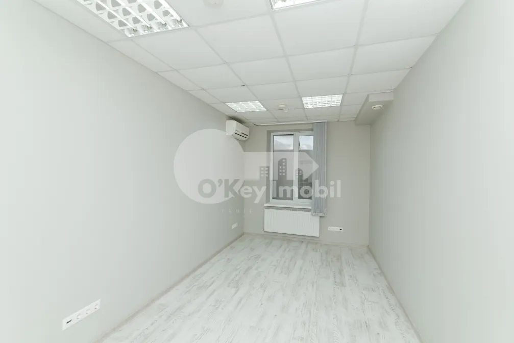 Офис, Центр, ПЕТРУ МОВИЛЭ