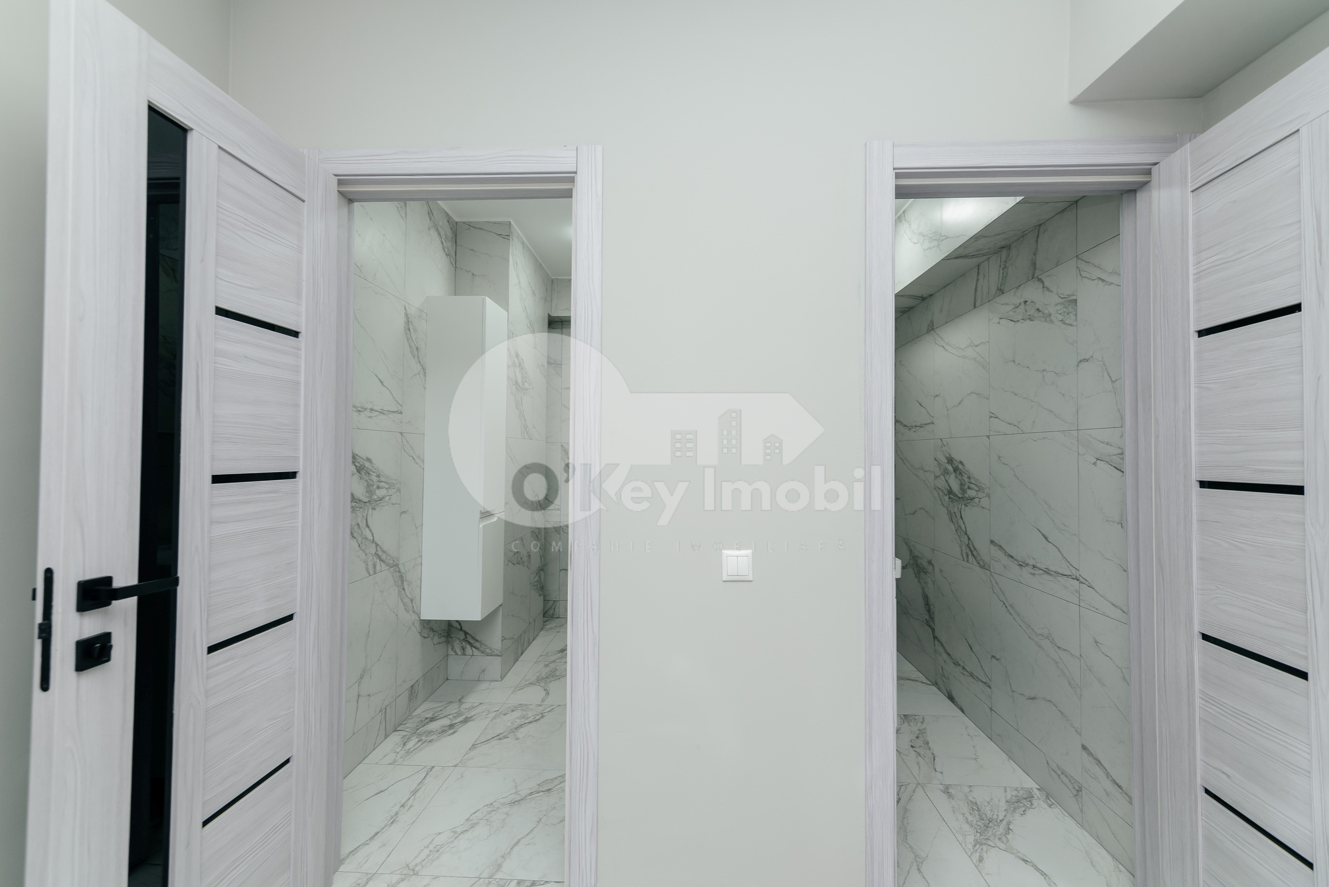 Oficiu, Centru, PETRU MOVILĂ