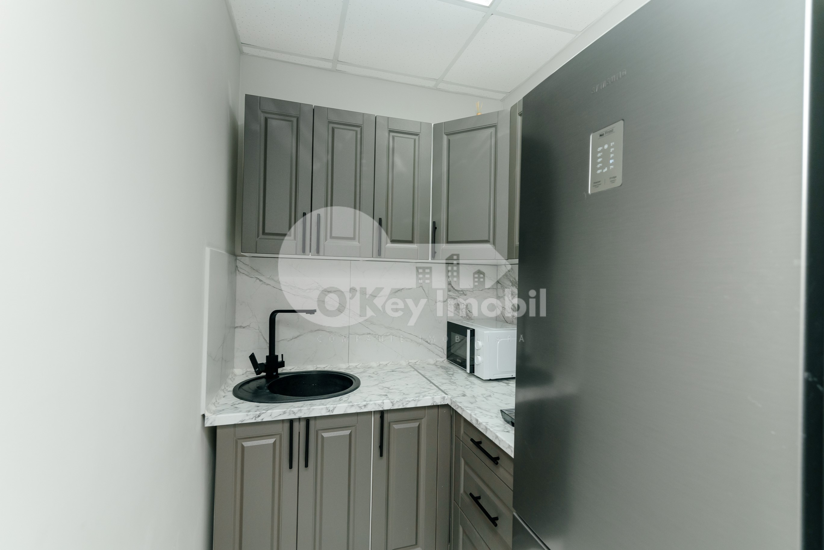 Oficiu, Centru, PETRU MOVILĂ