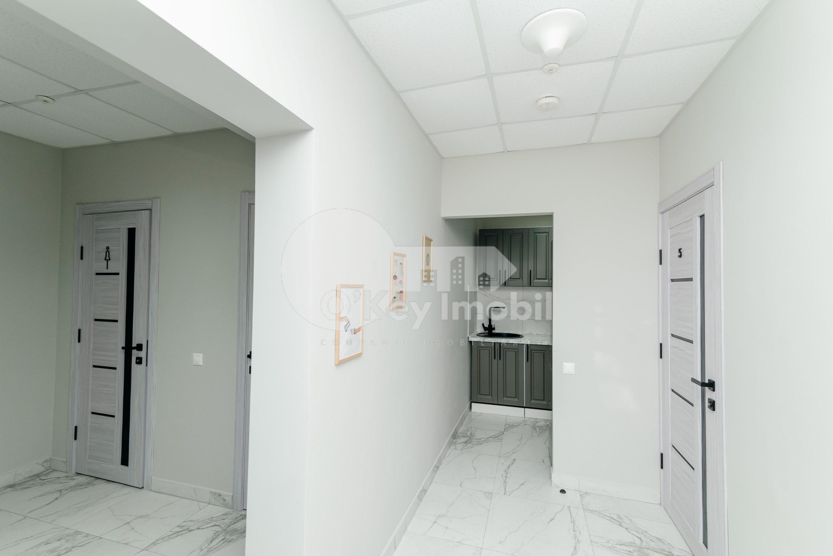 Oficiu, Centru, PETRU MOVILĂ