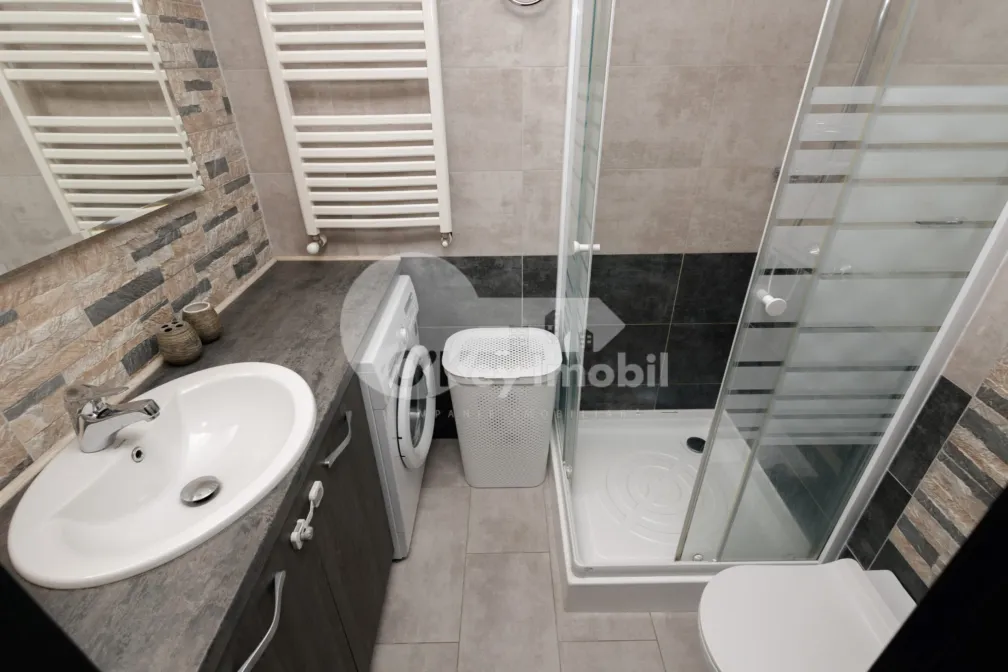 Apartament, GRĂTIEȘTI