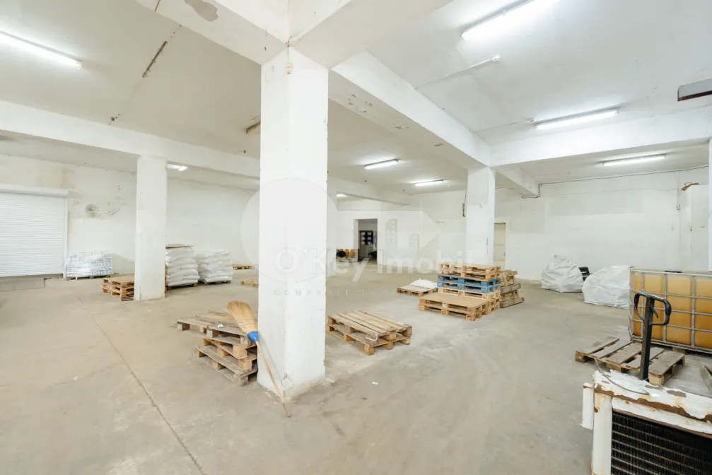 Склад, Чеканы, УЗИНЕЛОР