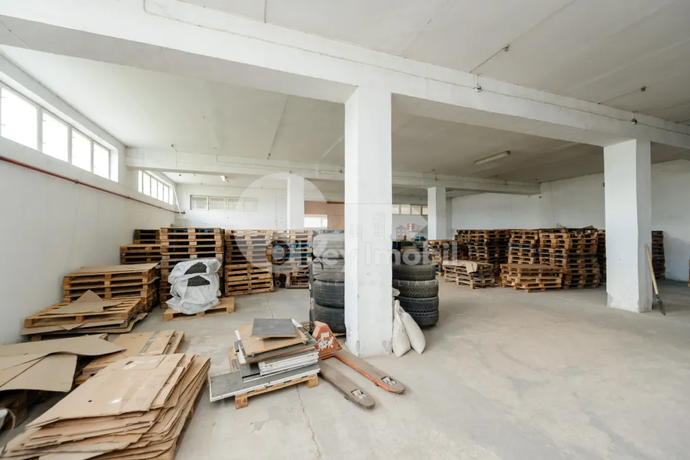 Склад, Чеканы, УЗИНЕЛОР