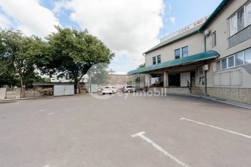 Склад, Чеканы, УЗИНЕЛОР