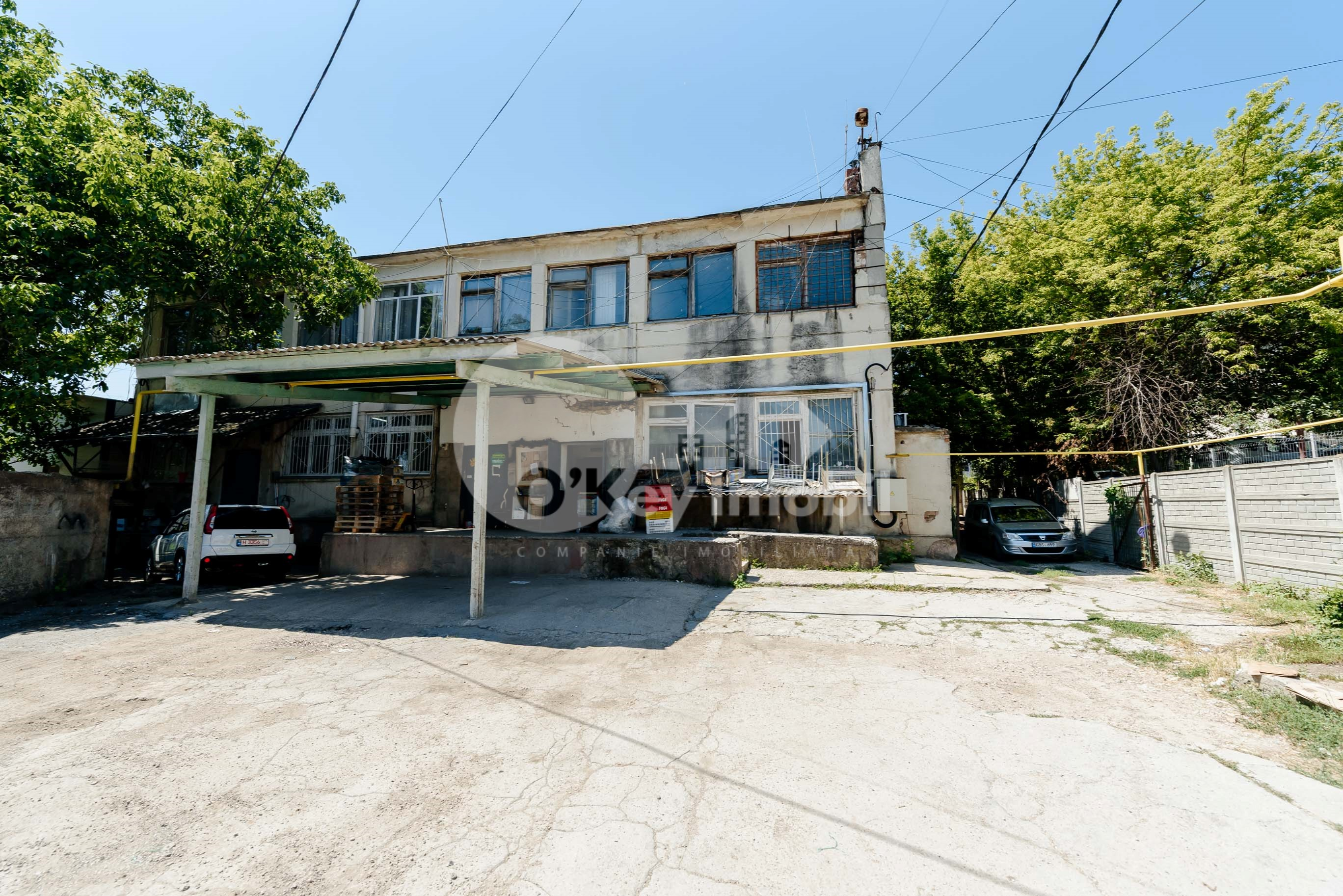 Spațiu comercial, IALOVENI