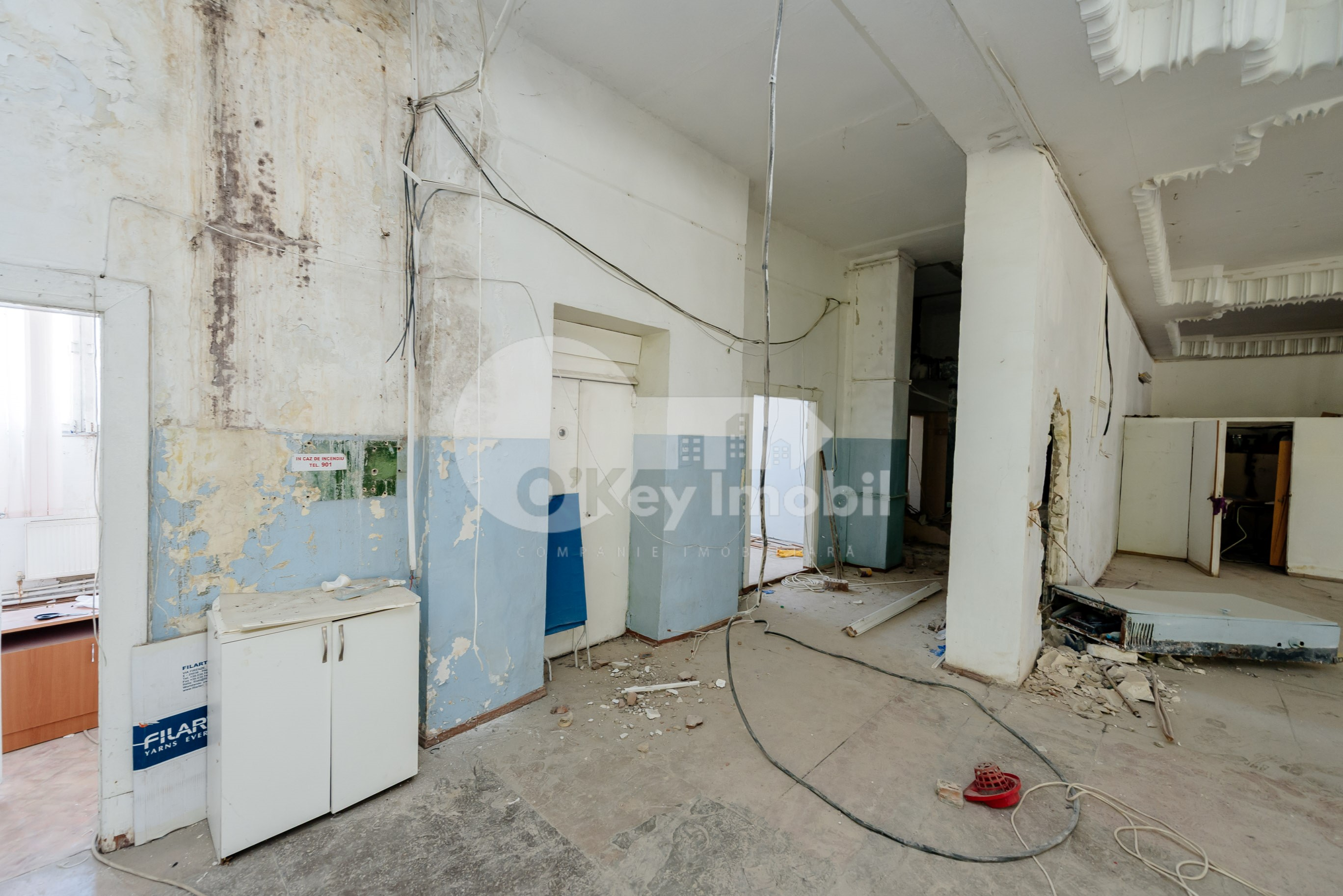 Spațiu comercial, IALOVENI