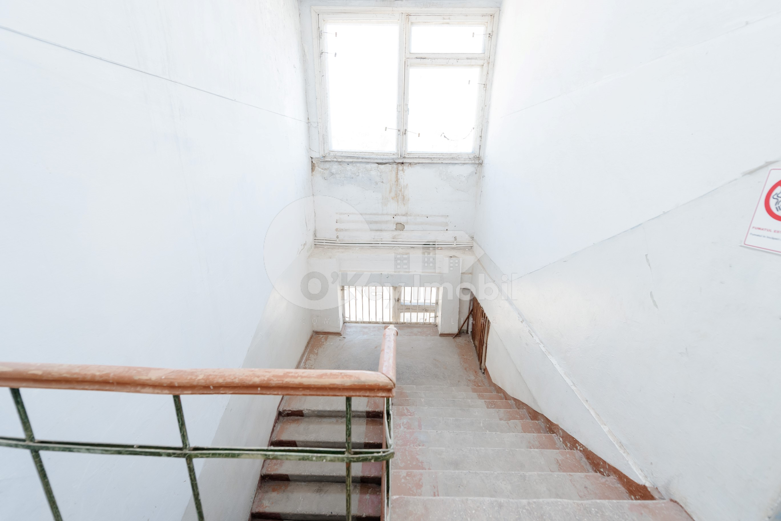 Spațiu comercial, IALOVENI