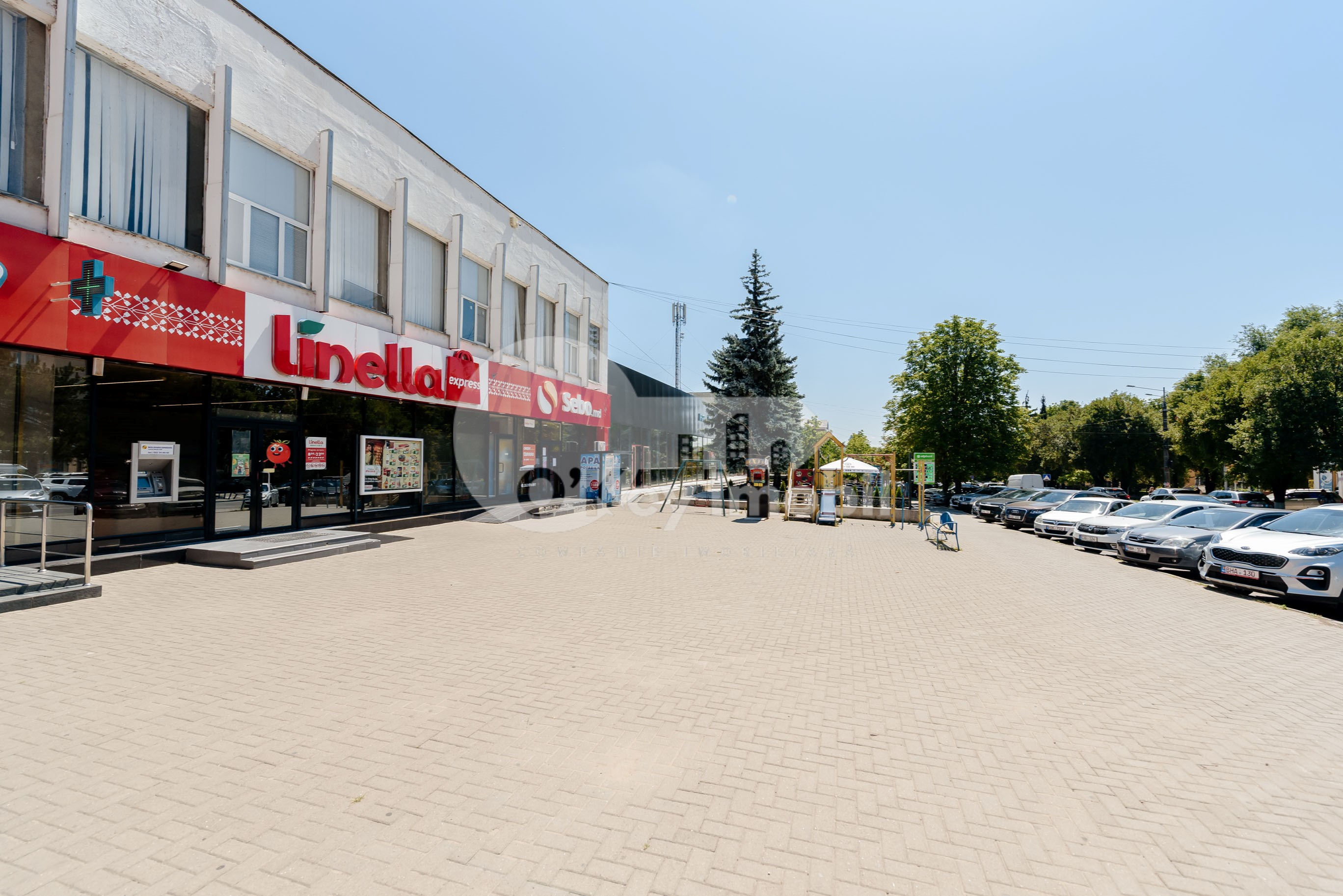 Spațiu comercial, IALOVENI