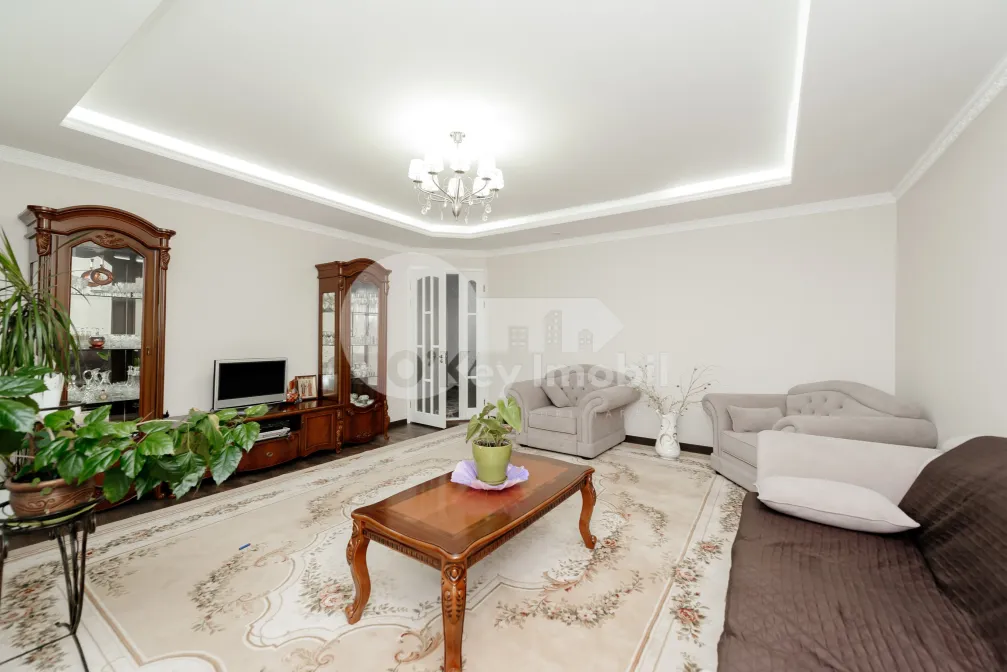 Дом, Центр, Г. КАШУ