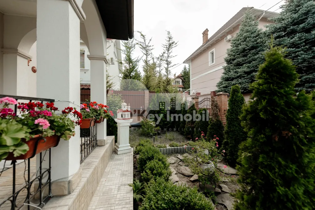 Дом, Центр, Г. КАШУ